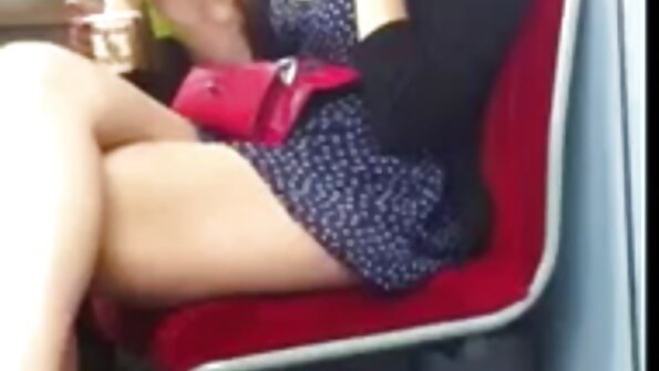 Sauter l'université avec sa belle soeur dans xxx deviergement sa voiture chère