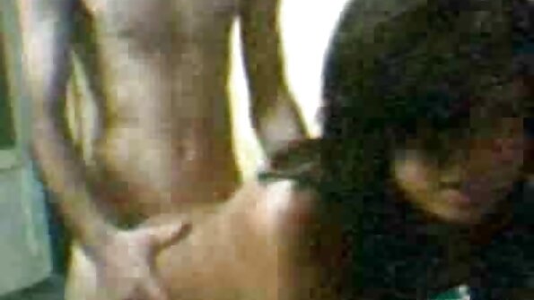 J'attrape mon beau-père pour l'avoir pointé porno fille arabe vierge du doigt et l'avoir embrassé avant l'arrivée de ma mère