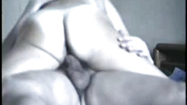 La femme ne s'attendait pas à un tel cadeau video de sexe vierge 8. MAC