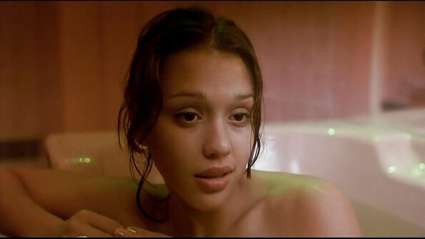 bon fumer dans le video porno fille vierge jardin